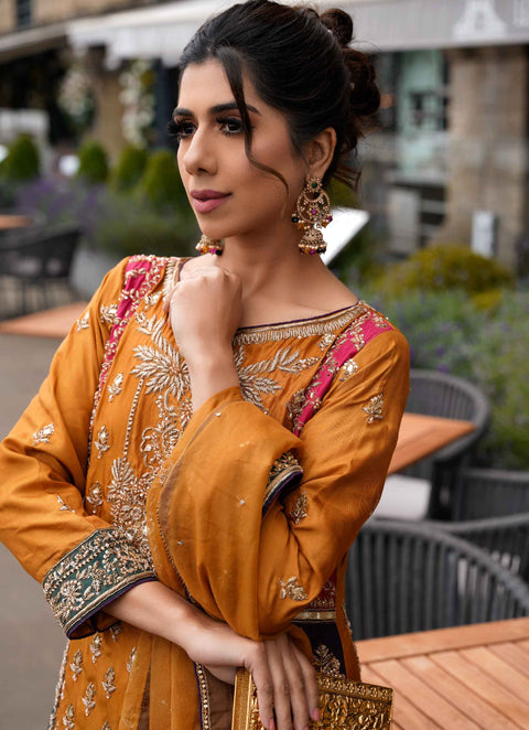 SAHAR MEHENDI KAMEEZ AND PLAZO