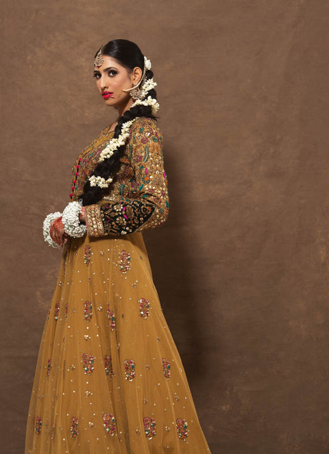 RANG-E-HENA LONG GOWN