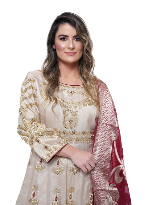 ARYANNA FORMAL GOLD PESHWAS